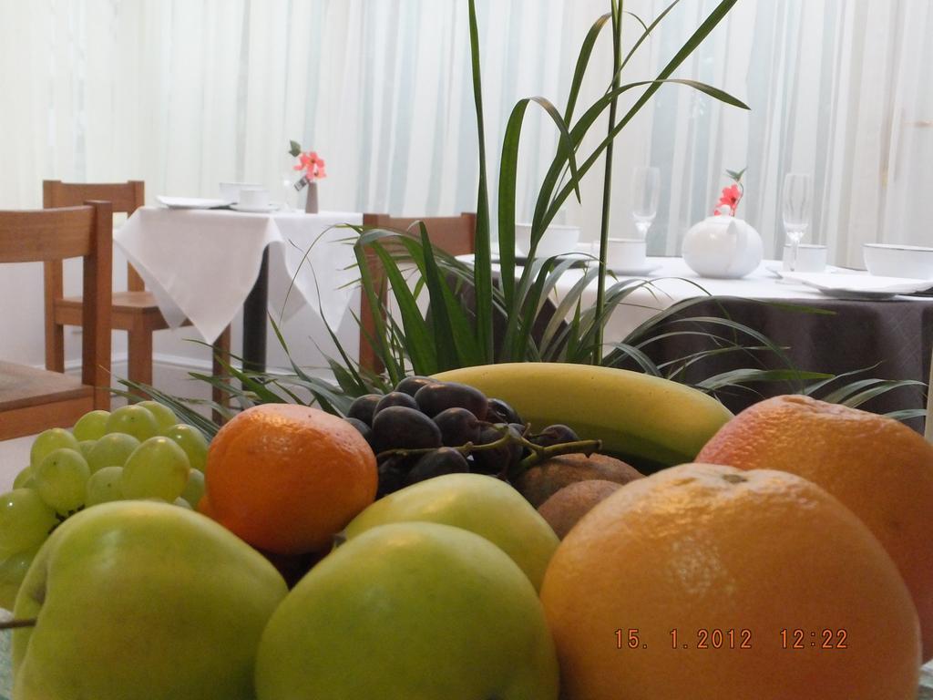 Jessamine House Hotel Грейвсенд Экстерьер фото